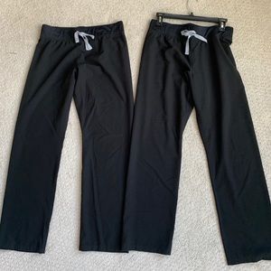 Figs Livingston Scrub Pants in Black x2 pairs
